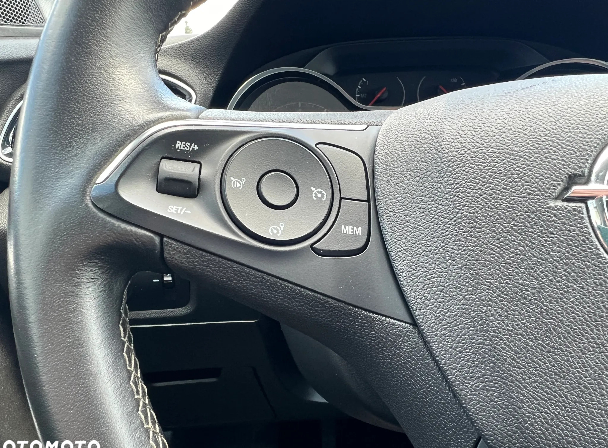 Opel Grandland X cena 66800 przebieg: 132701, rok produkcji 2017 z Piotrków Kujawski małe 379